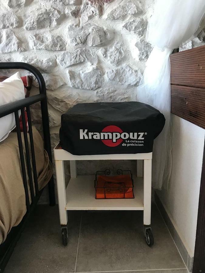 Le Cabanon Bleu Sur La Plage Marseille Eksteriør billede