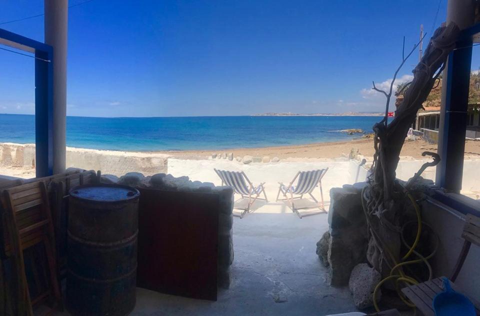 Le Cabanon Bleu Sur La Plage Marseille Eksteriør billede